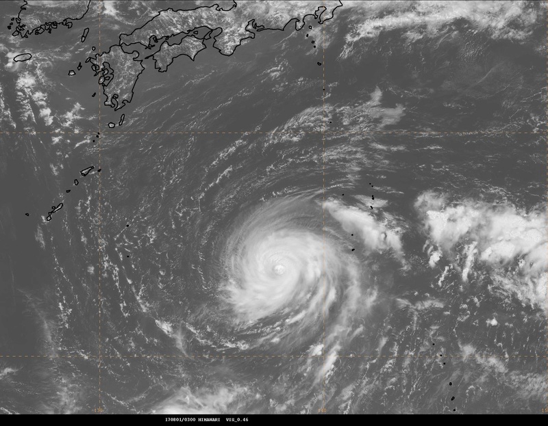 أقوى عاصفة على الأرض في طريقها إلى اليابان.. شاهد كيف تبدو من الفضاء Dghq_s10