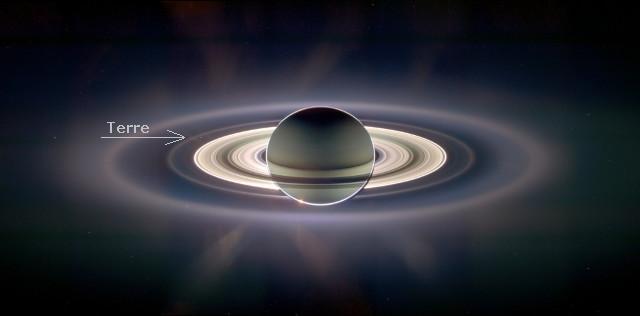 Vue spectaculaire des anneaux de Saturne par Cassini Newrin10