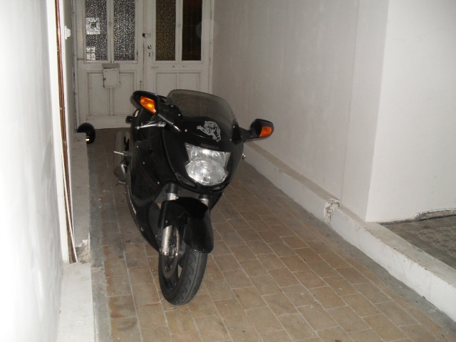 CBR 1100  XX Sdc10411