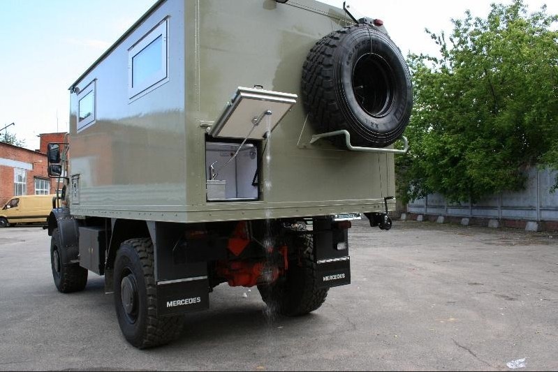 un beau jouet : (U5000 camping-car) 1c10