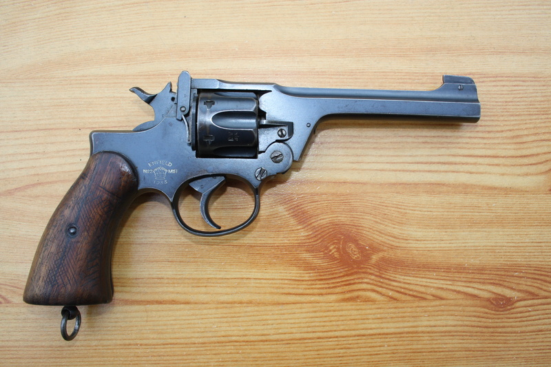 PISTOL REVOLVER NUMBER 2 MARK 1 Img_2920