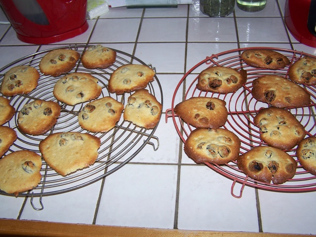 Biscuits de Noel Alsaciens ou "bredele" - Page 2 100_3920