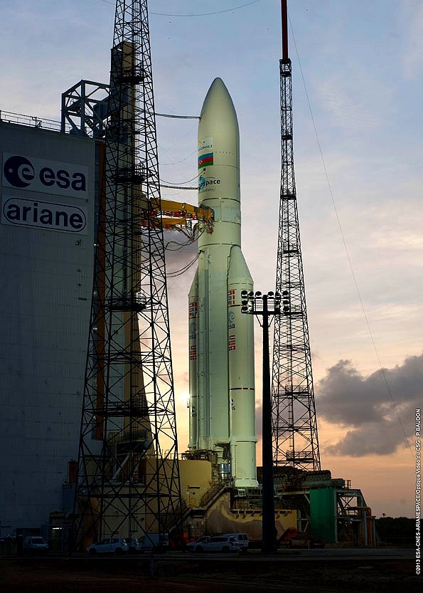 Lancement Ariane 5 ECA VA212 / Amazonas 3 + Azerspace - 7 février 2013 Sans_t96