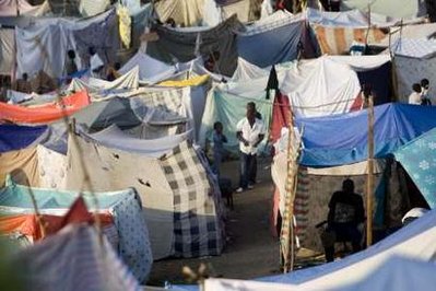 Urgent need for tent cities for Haitian refugees Tent_c10