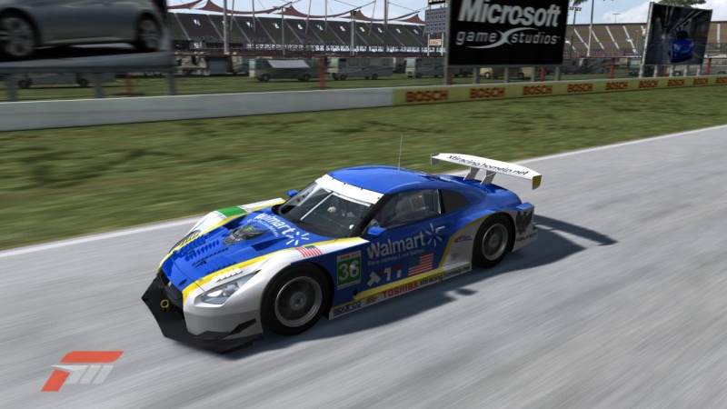XTI Racing Forza215