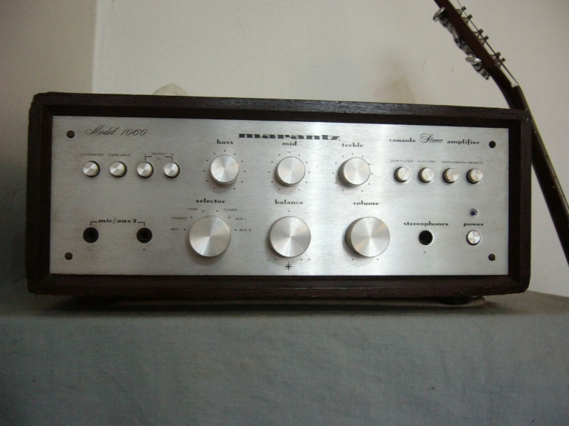 Marantz 1060 integrated vintage amp (Used)SOLD P1070011