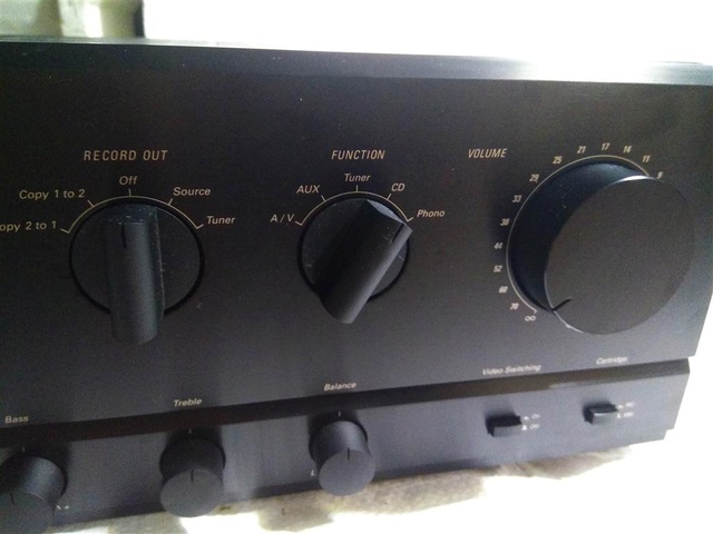 Harman Kardon HK6800 integrated amp Img_2048