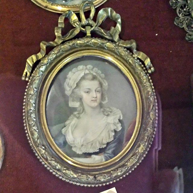 Divers portraits de Marie-Antoinette : miniatures du XVIIIe siècle (dont artistes non attribués) - Page 3 Ma_min10