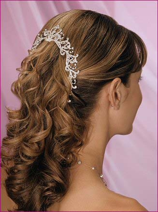 تسريحات شعر خاصة للعرائس (روعـــــــــة) 35959110