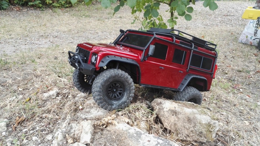 Traxxas TRX-4 Land Rover Defender D110 Scale : Oh le beau joujou ! - Page 5 Img_2016