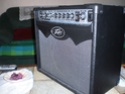 Vends guitare Washburn X10 SJ + ampli Peavey Vypyr 15w Amp310