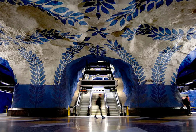 L'extraordinaire métro de Moscou 4-10110