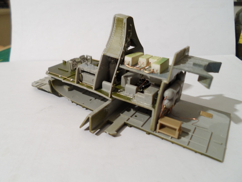TBF1 Avenger trompet 1/32 Sam_0122
