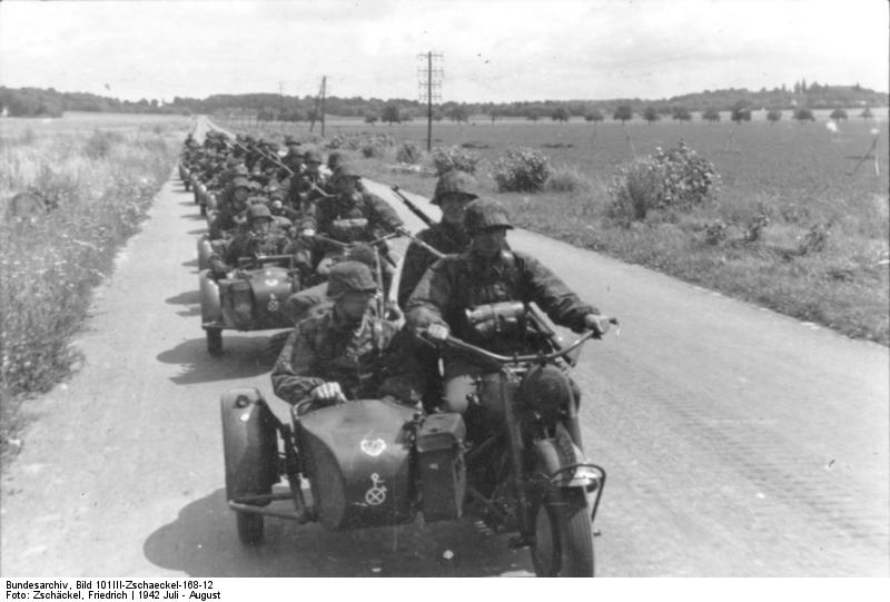 Motards ww2 - Page 2 Bundes20