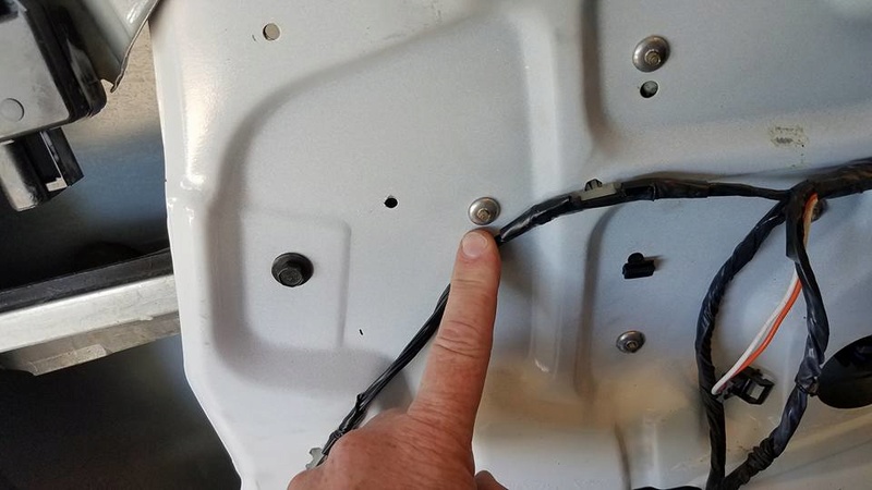 Power Window Motor Replacement.   - Step by Step 21272312