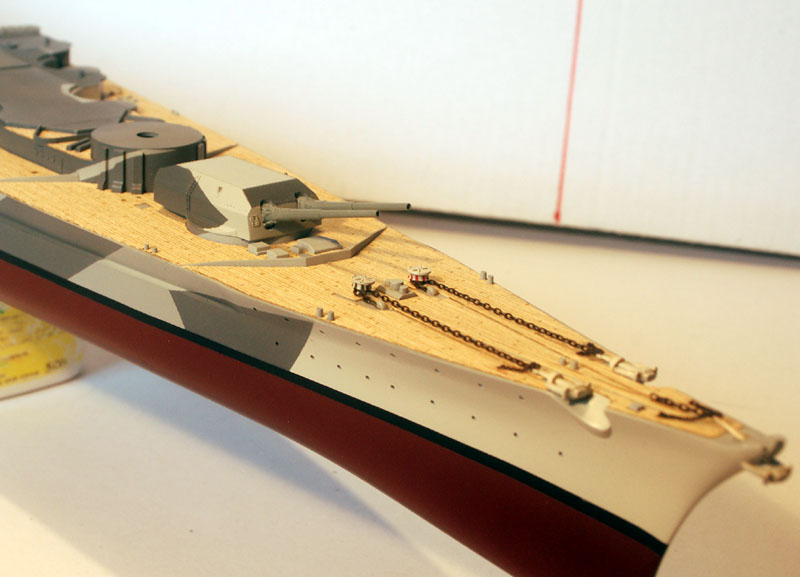 Tirpitz Tamiya 1/350 - Page 2 02_tou11