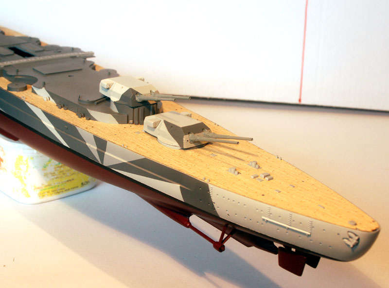 Tirpitz Tamiya 1/350 - Page 2 02_tou14