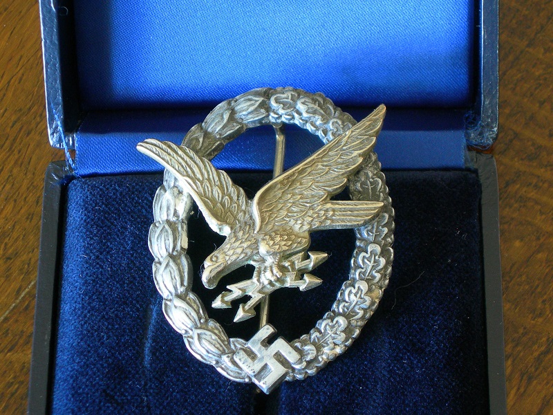  badge Mitrailleur radio Luftwaffe	 - Page 2 Dscn3534