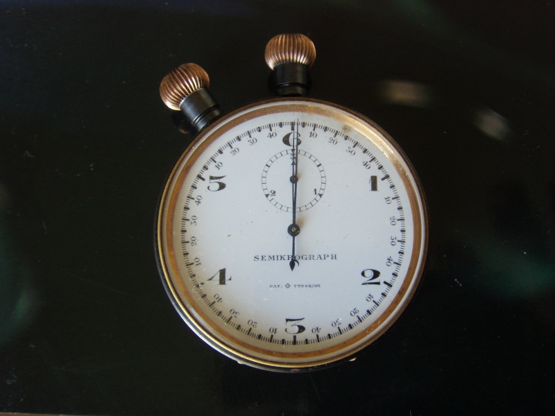 Demande votre expertise sur un vieux chrono Longines Semik10