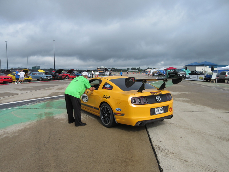 Le12 août  2017 , 22E Super Mustang Show au circuit ICAR  2017-015