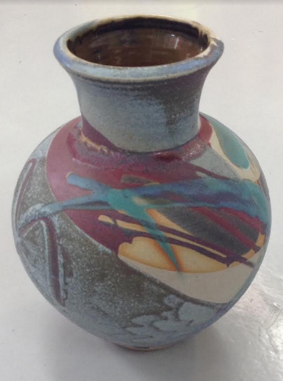 David Huffman vase with incised mark and sticker Huffma10