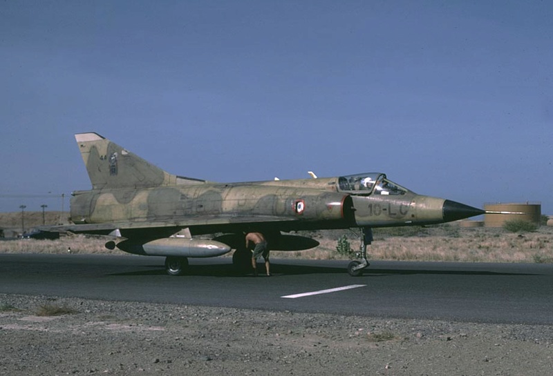 [Concours Désert] Mirage IIIC sn27 10-LE; Escadron de Chasse 03/010 "Vexin".  Kit résine -1/72-  Vexin_10
