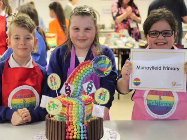 Une école hassidique menacée de fermeture pour ne pas enseigner la propagande LGBT ! Ecoles10
