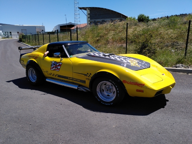 Ma Corvette de 1977 un peu modifiée ^^ 16549711