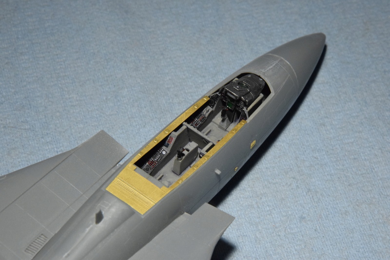 Grumman F-14A "Tomcat" - 1/72 - Hobby Boss - Page 8 10110