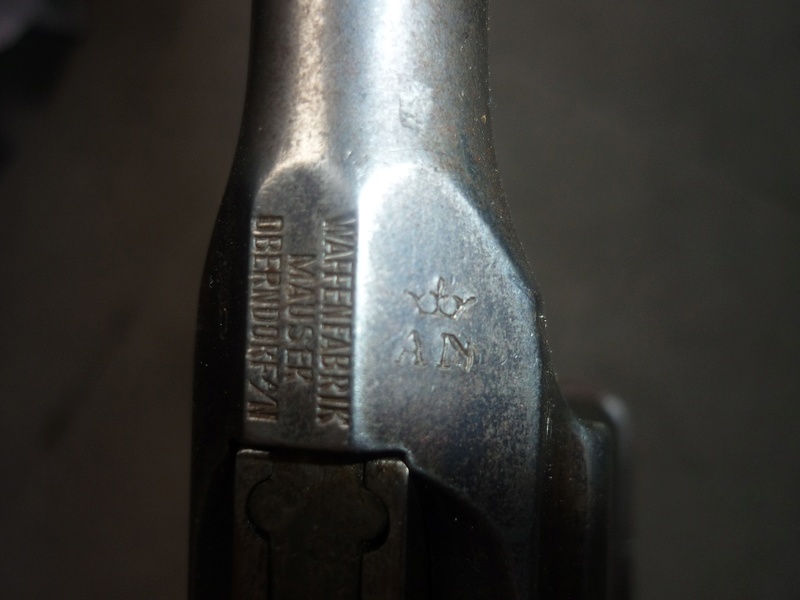 Mauser C96 schnellfeuer P1070011