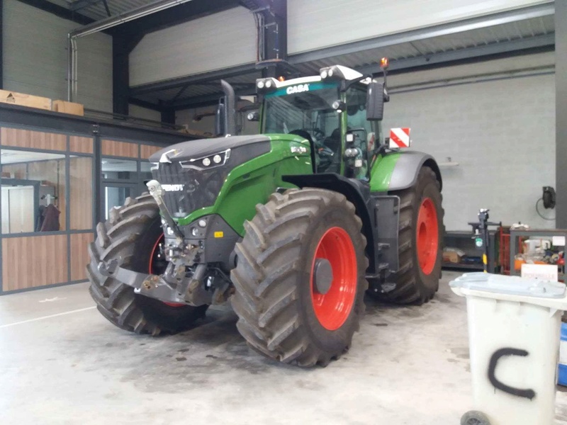 remplacement tracteur principal - Page 2 Fendt10