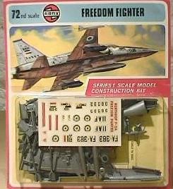 F-5E Tiger II x4 par Ben, Onclebob et Fred93 - Page 2 F5_bli10