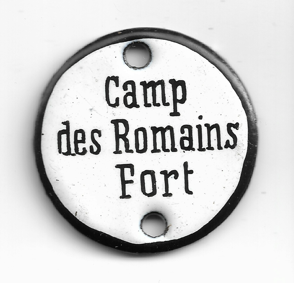 petite tole émaillée "camp des romains Fort" Camp_d10