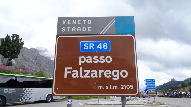 Passo S.Pellegrino - Passo Giau - Passo Falzarego e Passo Pordoi. Dsc05919