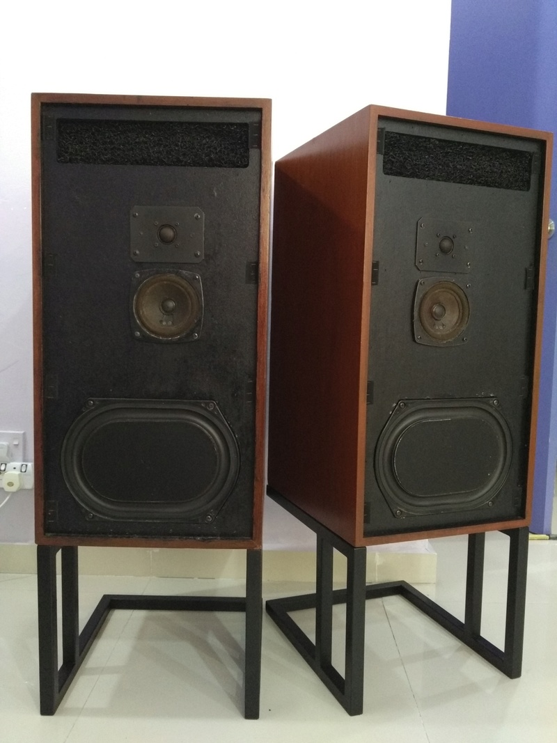 Vintage British SMC  AL-50 Transmission Line Monitor Loudspeaker with original Stand Img_2152