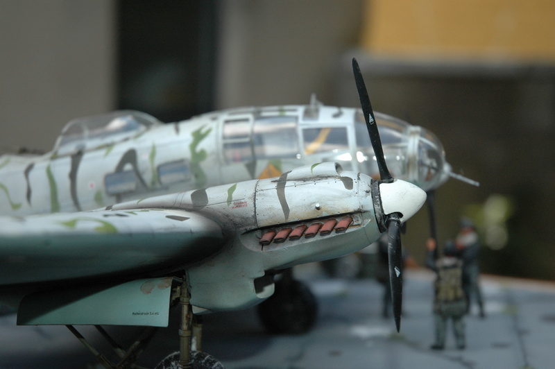 HEINKEL HE 111 P 1/32 04610