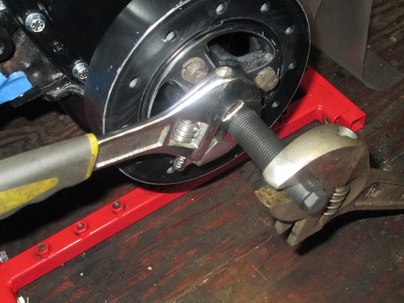 Stopping Crank Rotation for Flwheel & Balancer Installation Img_0032