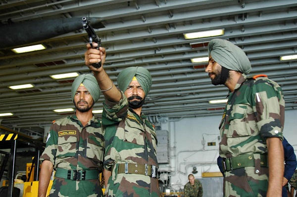 Armée Indienne / Indian Armed Forces - Page 21 22111