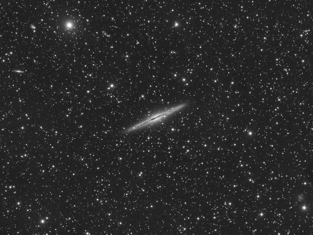 NGC891 AP155 en 40 minutes avec un temps de M.... Ngc89110