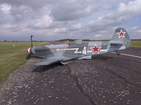 Yak-3 F-AZXZ a été accidenté . 21616210