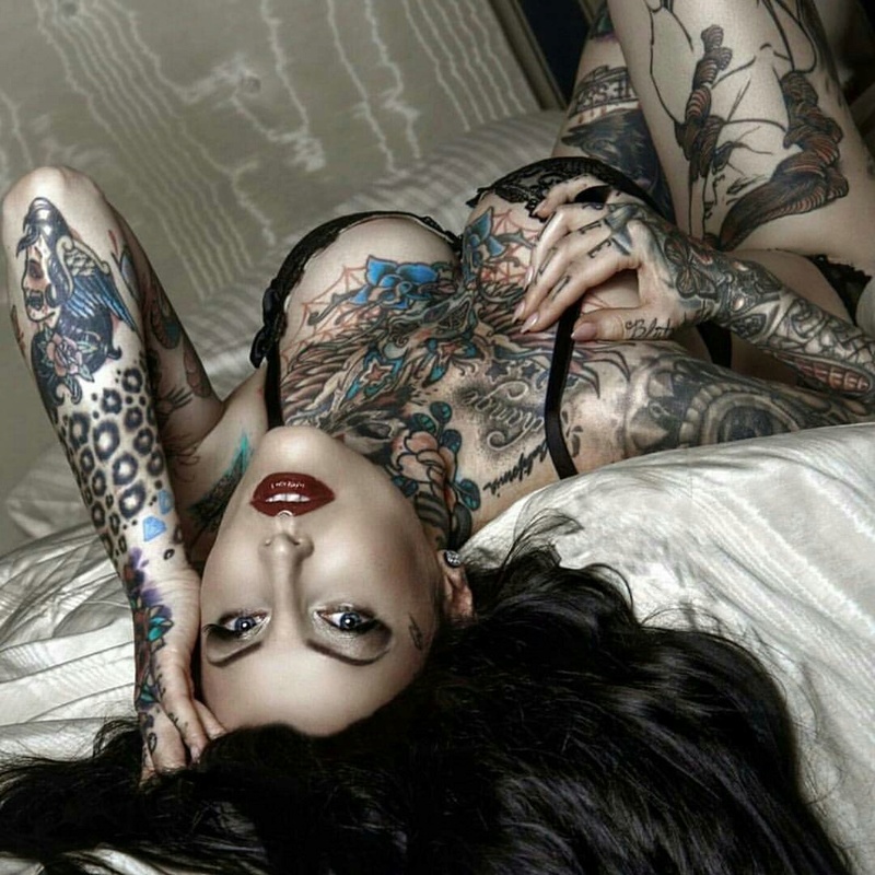 CHARME - Les plus belles femmes sont tatouées... - Page 9 Tumblr51
