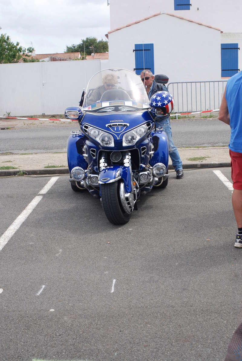 [EVENEMENTS] Exposition motos et voitures sur l'ile de NOIRMOUTIER à BARBATRE  Dsc_0024