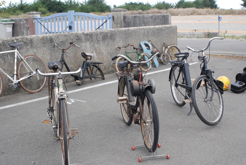 [EVENEMENTS] Exposition motos et voitures sur l'ile de NOIRMOUTIER à BARBATRE  Dsc_0033