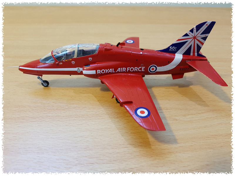 BAe Hawk T.1 Red Arrows - Airfix 1/72 5_fina18