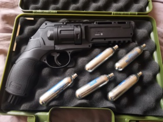 Nouveau lanceur de poing calibre 50 de chez umarex pour août - Page 2 Img_2015