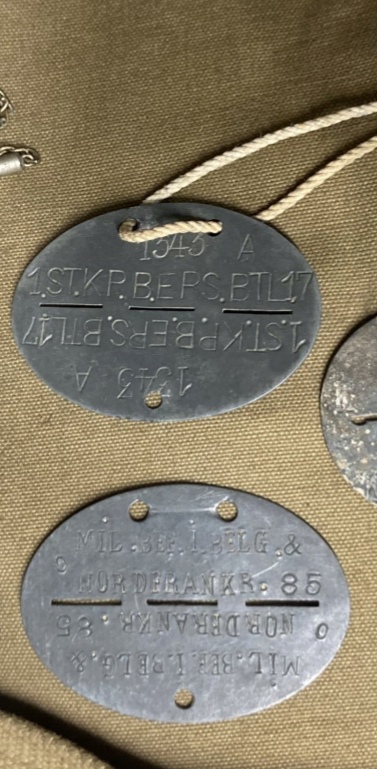 Identification deux unités de plaques allemande WW2.  Img_3426