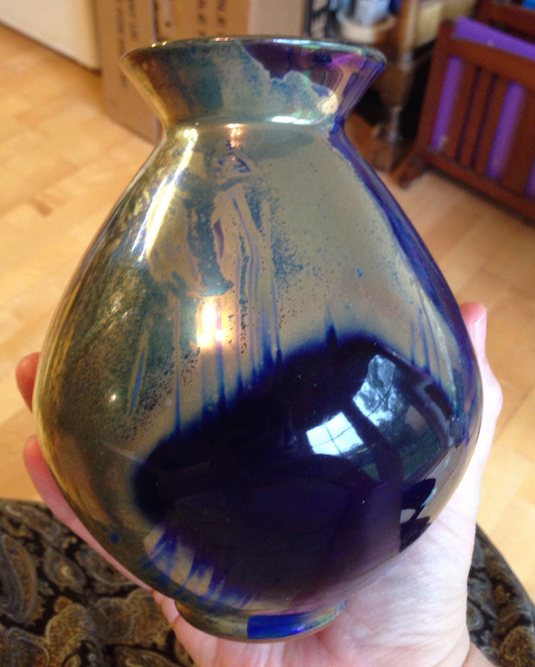 Studio lustre vase, signed - Continental? Zogjou? Greek?  Lustre14