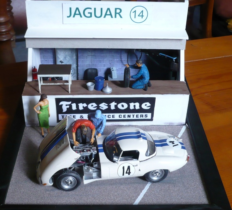 Jaguar type E roadster Lightweight Le Mans 1963 - Page 2 P1250428