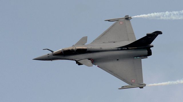 La France suggère à la Belgique de lui acheter des Rafale . Avion-11