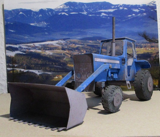 Fertig - Traktor, 1/35, free download,gebaut von Helmut Dully Img_1626